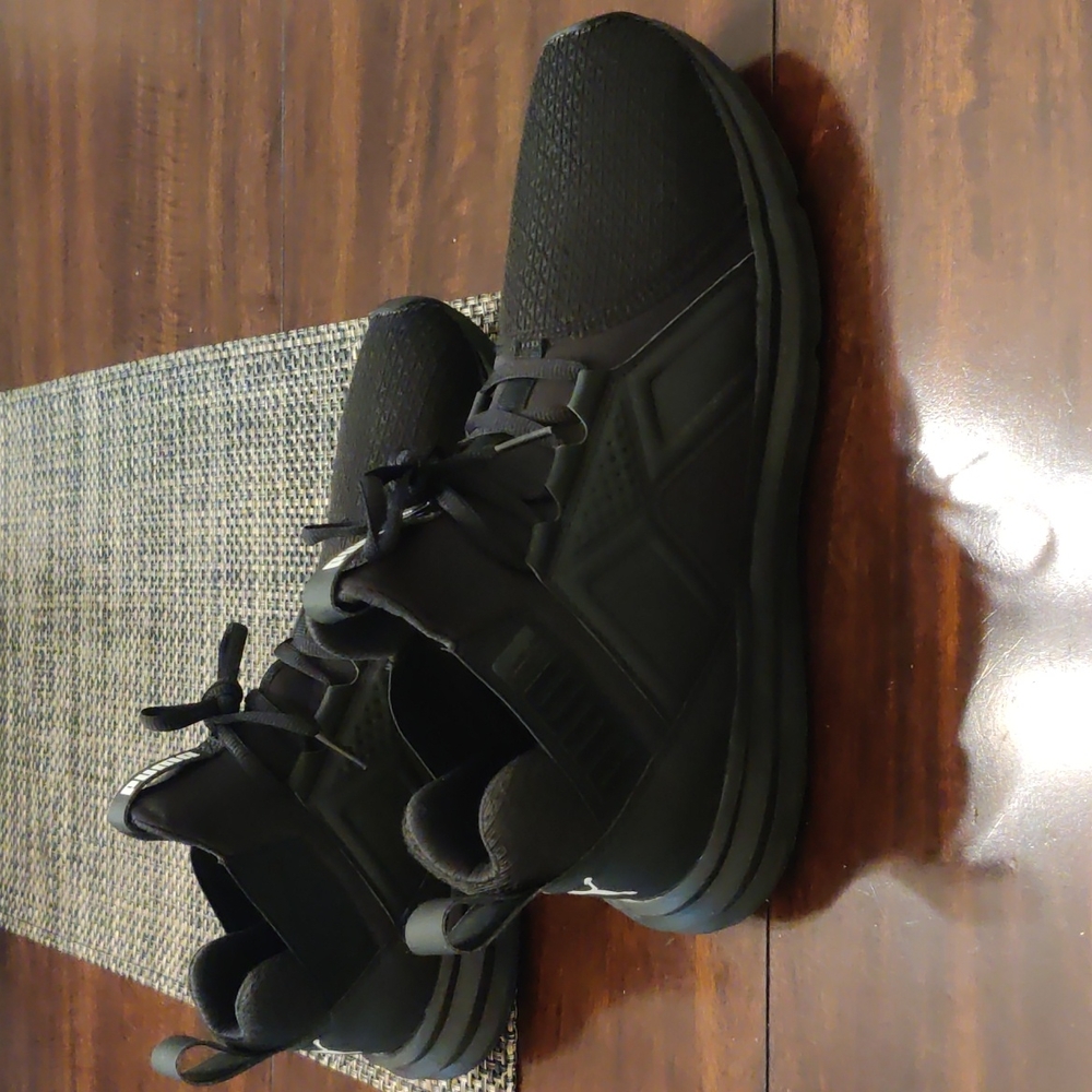 Puma Enzo View 2